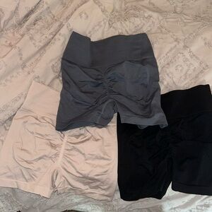 Butt scrunch gym shorts (3 pack)